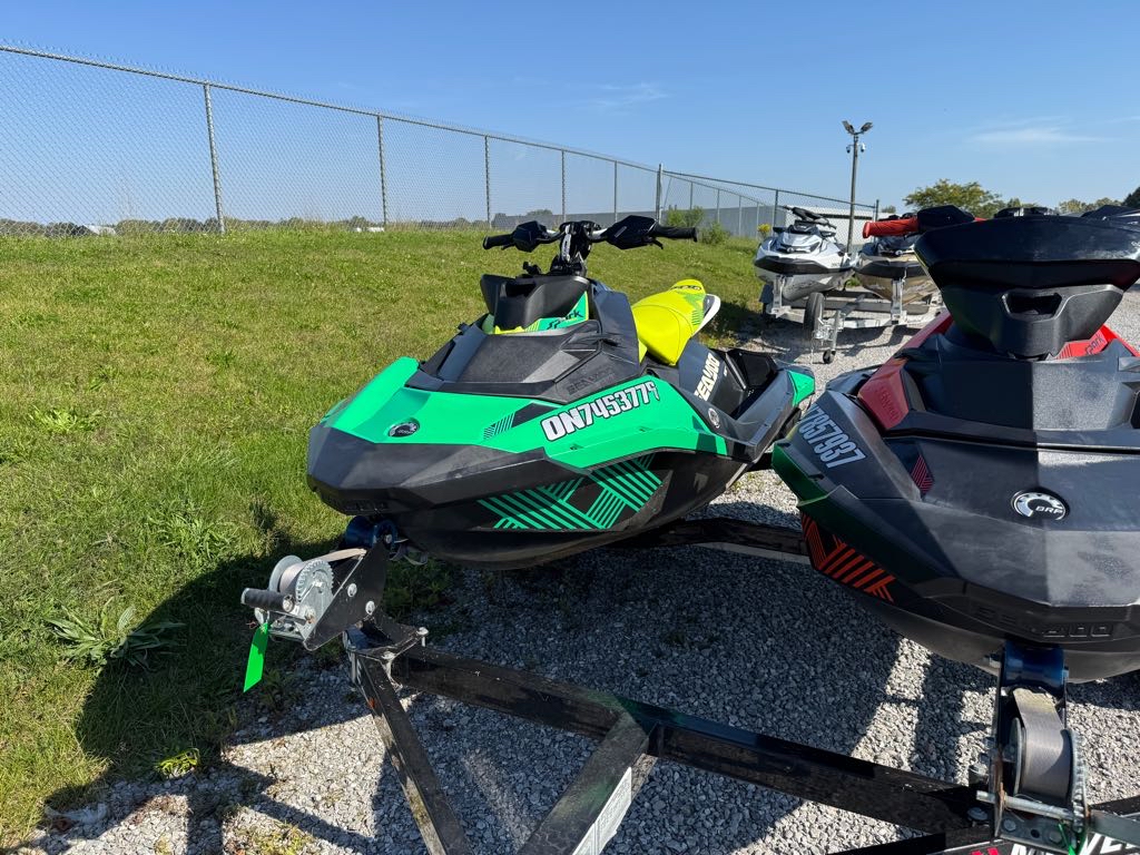 2021 Sea-Doo SPARK TRIXX 3 UP 90 With iBR - Photo 2