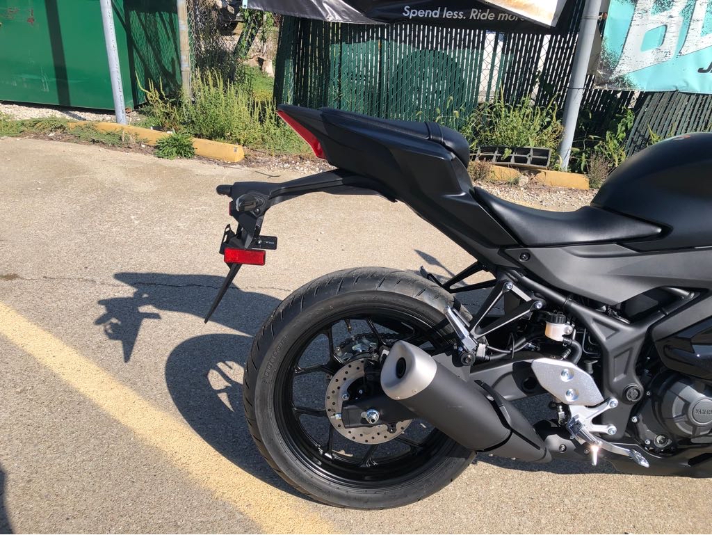 2025 Yamaha YZF R3 - Photo 4