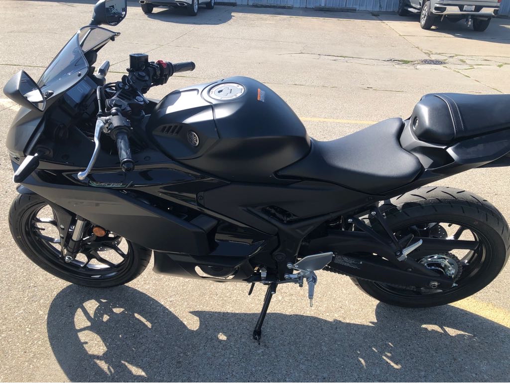 2025 Yamaha YZF R3 - Photo 7