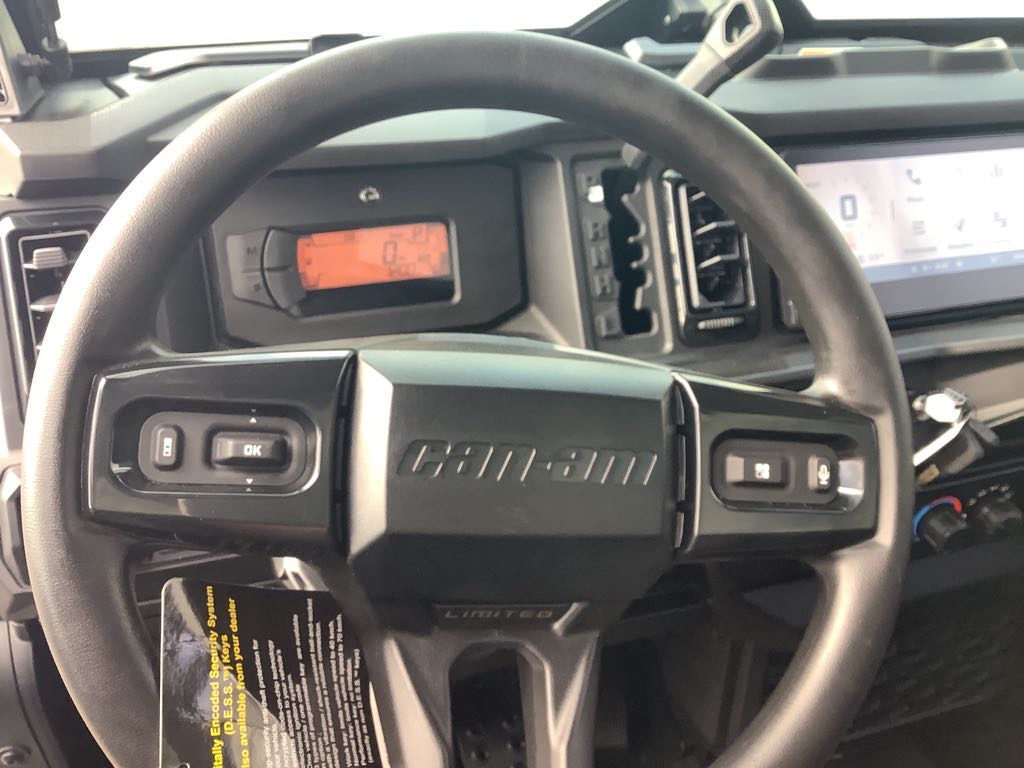 2026 Can-Am Defender Limited HD11 - Photo 10