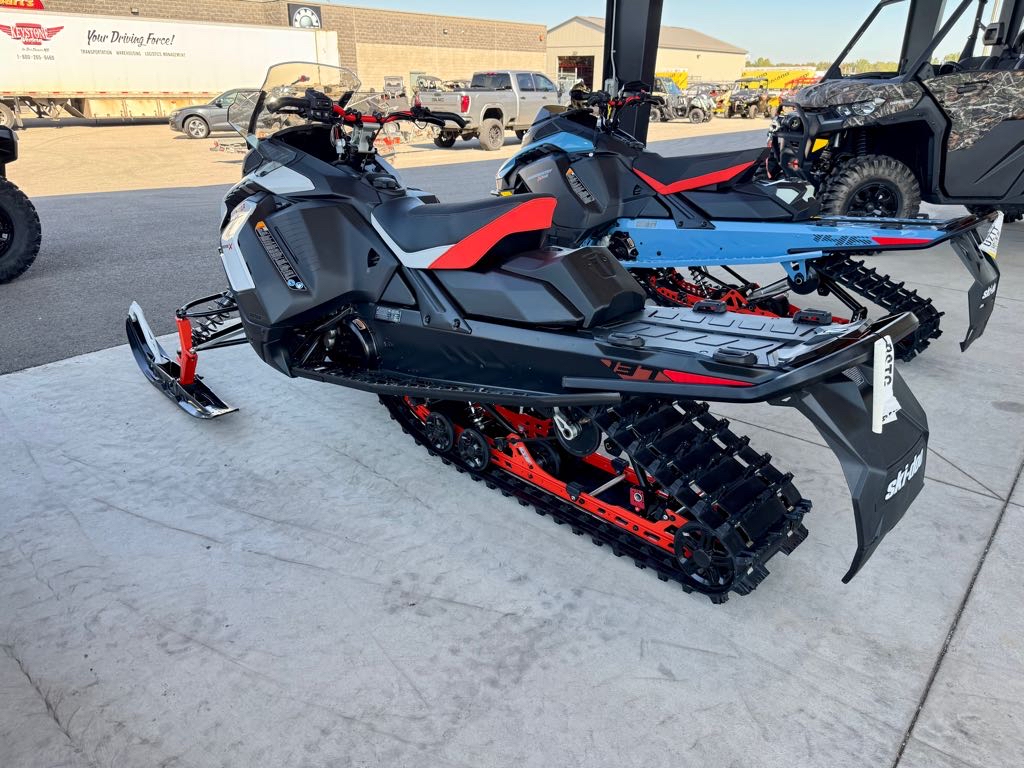 2026 Ski-Doo Renegade X 900 ACE Turbo R 137 1.5 - Photo 14
