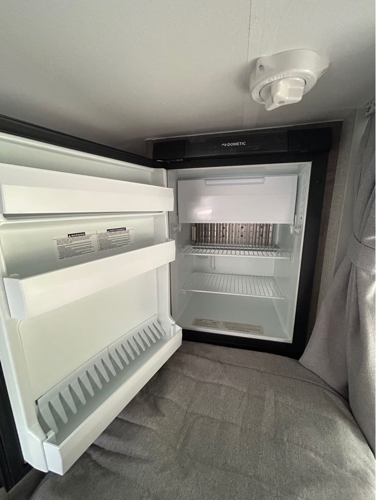 2026 Lance Truck Camper 650 - Photo 9