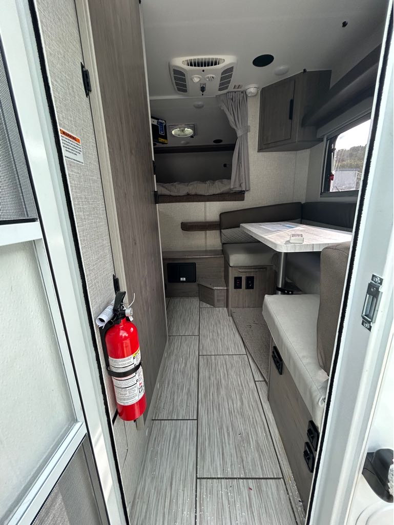 2026 Lance Truck Camper 650 - Photo 11