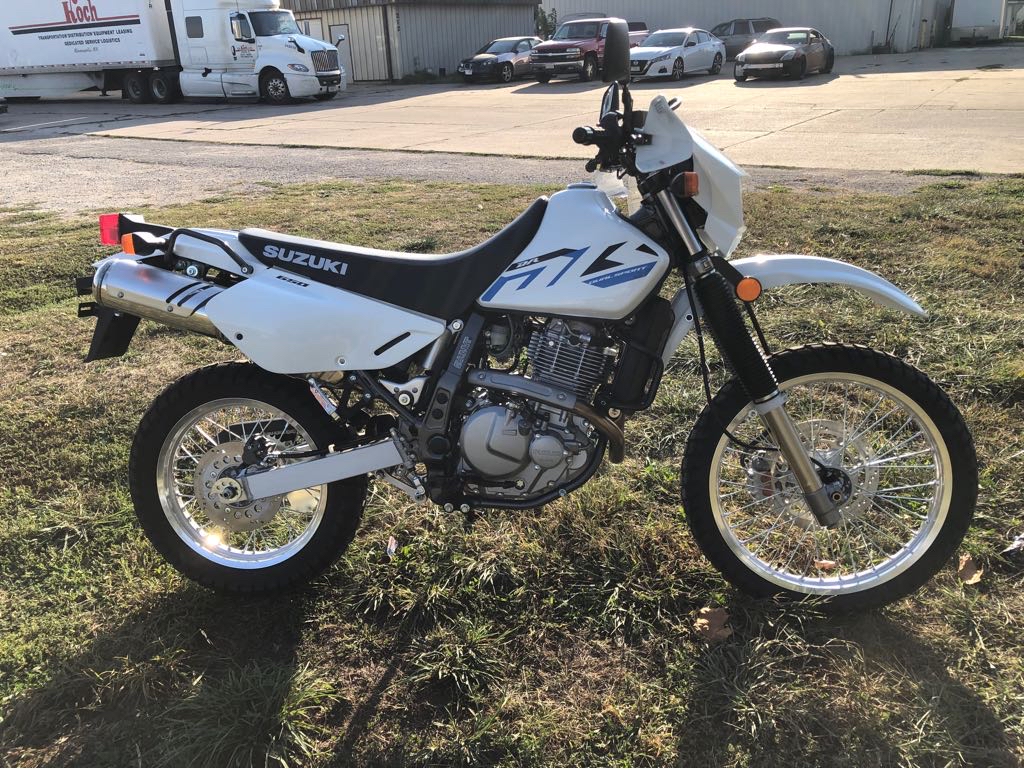 2026 Suzuki DR 650S - Photo 2
