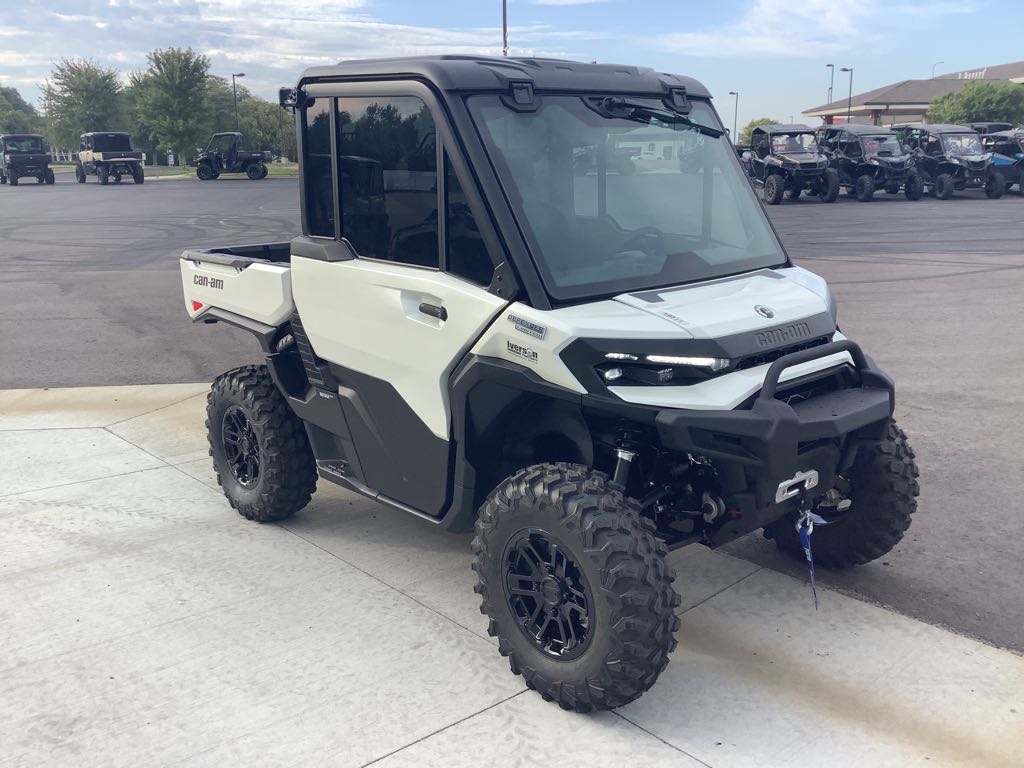 2026 Can-Am Defender Limited HD11 - Photo 3