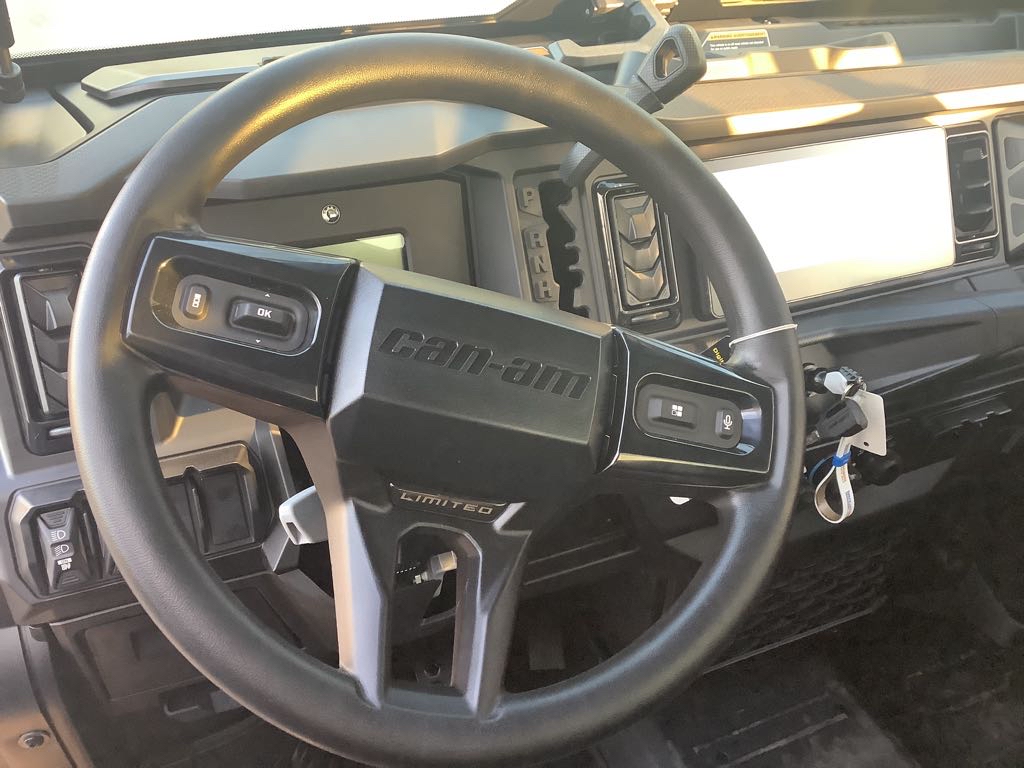 2026 Can-Am Defender Limited HD11 - Photo 10
