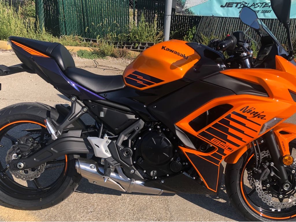 2025 Kawasaki NINJA 650 ABS - Photo 3