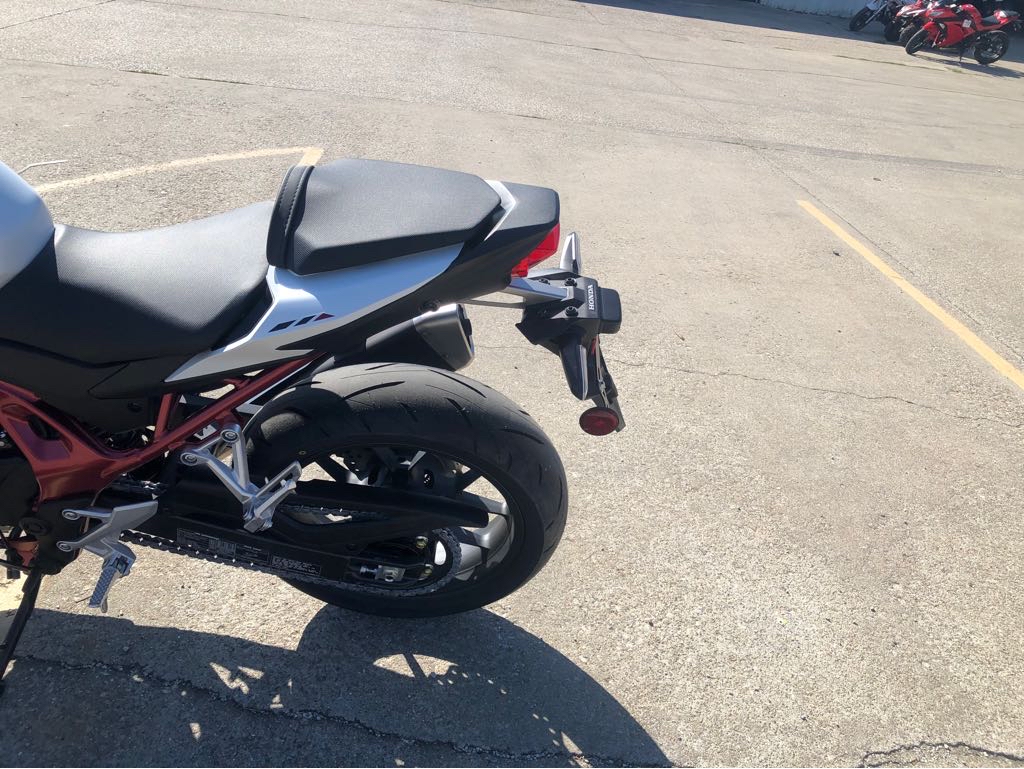 2025 Honda CB750 HORNET - Photo 5