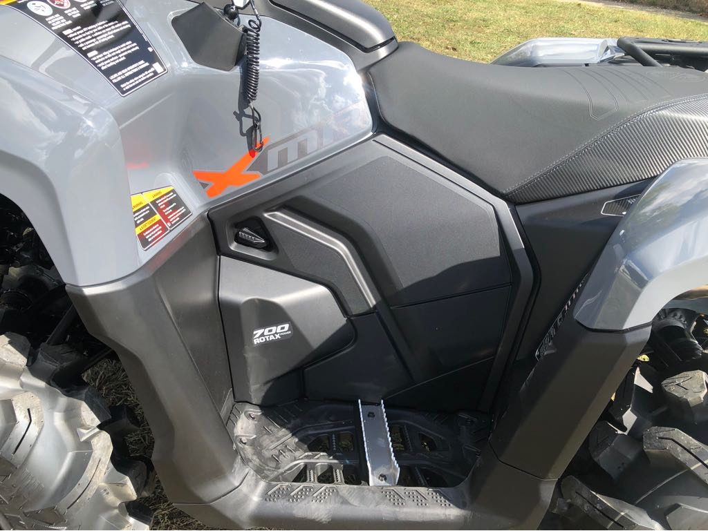 2026 Can-Am OUTLANDER X MR 700 - Photo 9