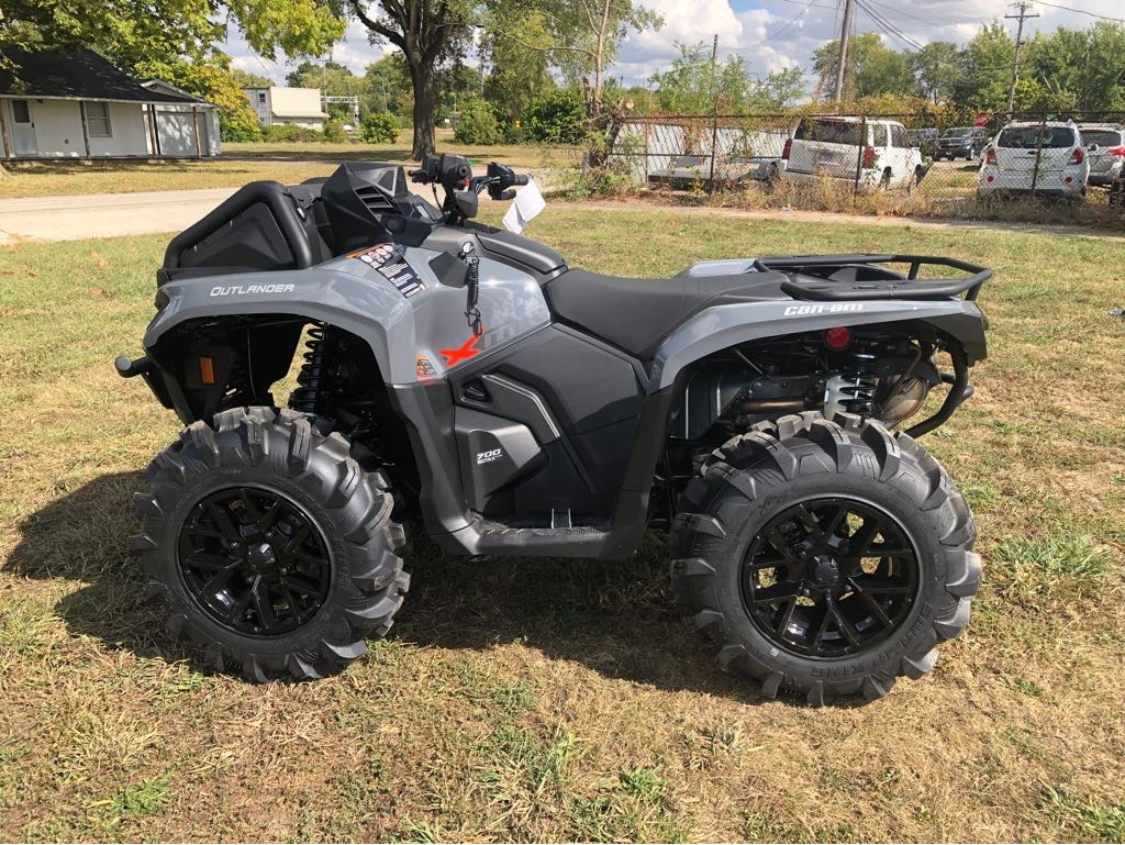 2026 Can-Am OUTLANDER X MR 700 - Photo 7