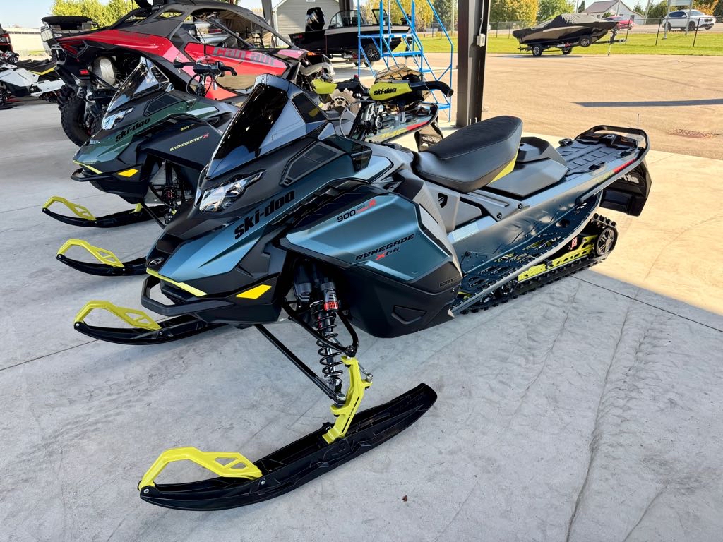 2026 Ski-Doo Renegade X-RS 900 ACE Turbo R 137 1.5 - Photo 2