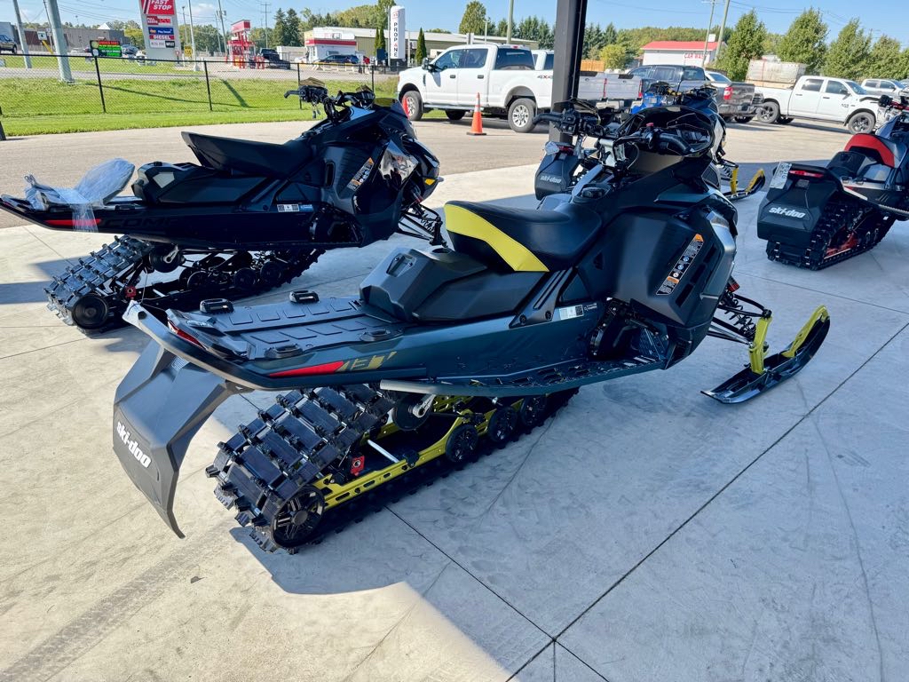 2026 Ski-Doo Renegade X-RS 900 ACE Turbo R 137 1.5 - Photo 4