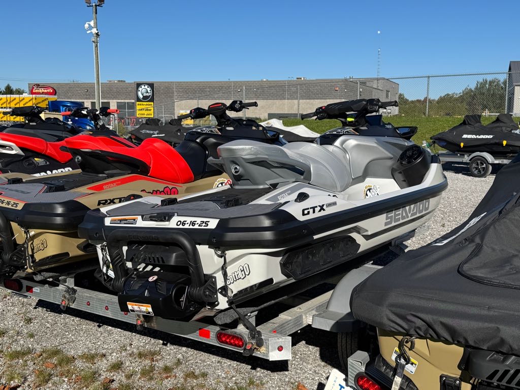 2025 Sea-Doo GTX Limited 325 - Photo 3