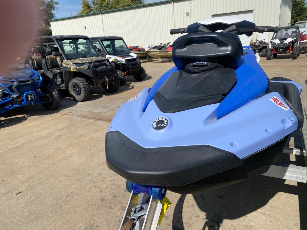 2025 Sea-Doo SPARK 3 UP 90 - Photo 2