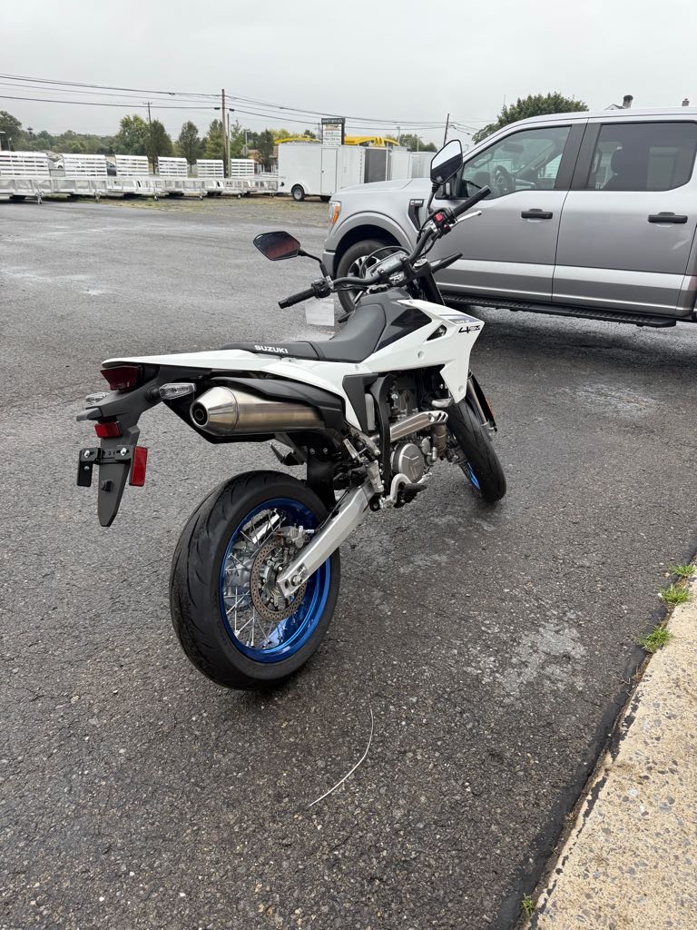 2025 Suzuki DR-Z400 - Photo 6
