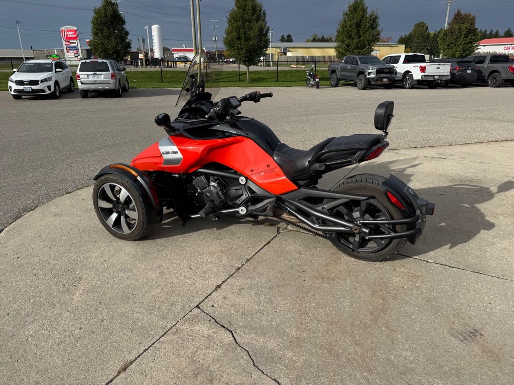 2015 Can-Am Spyder F3-S - SM5 - Photo 3