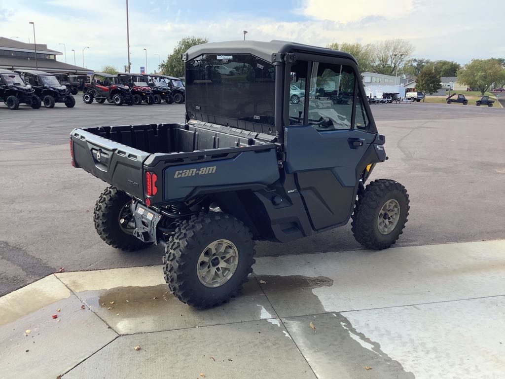 2025 Can-Am Defender Limited HD10 - Photo 4
