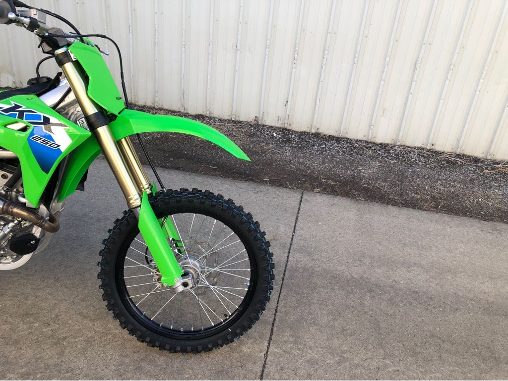 2026 Kawasaki KX 250F - Photo 2