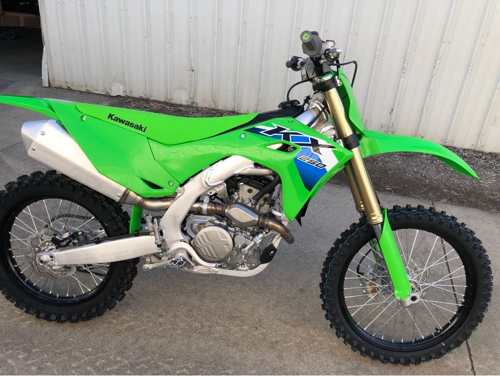 2026 Kawasaki KX 250F - Photo 3