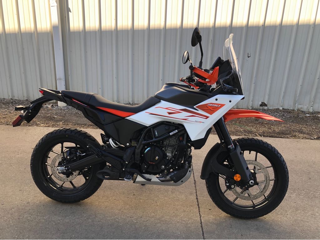 2025 KTM ADVENTURE 390 R - Photo 3