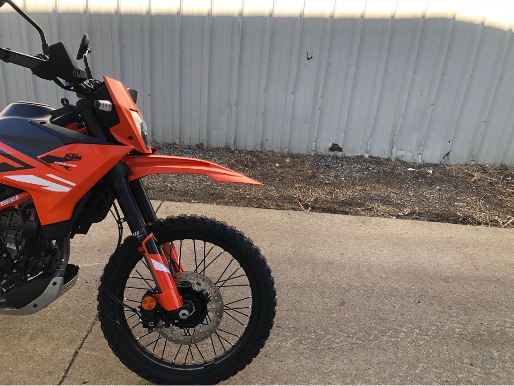 2025 KTM ENDURO 390 R - Photo 2