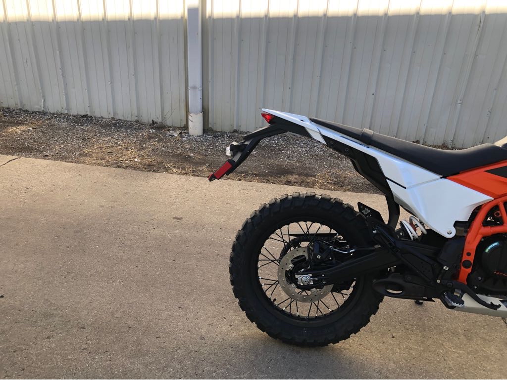 2025 KTM ENDURO 390 R - Photo 4