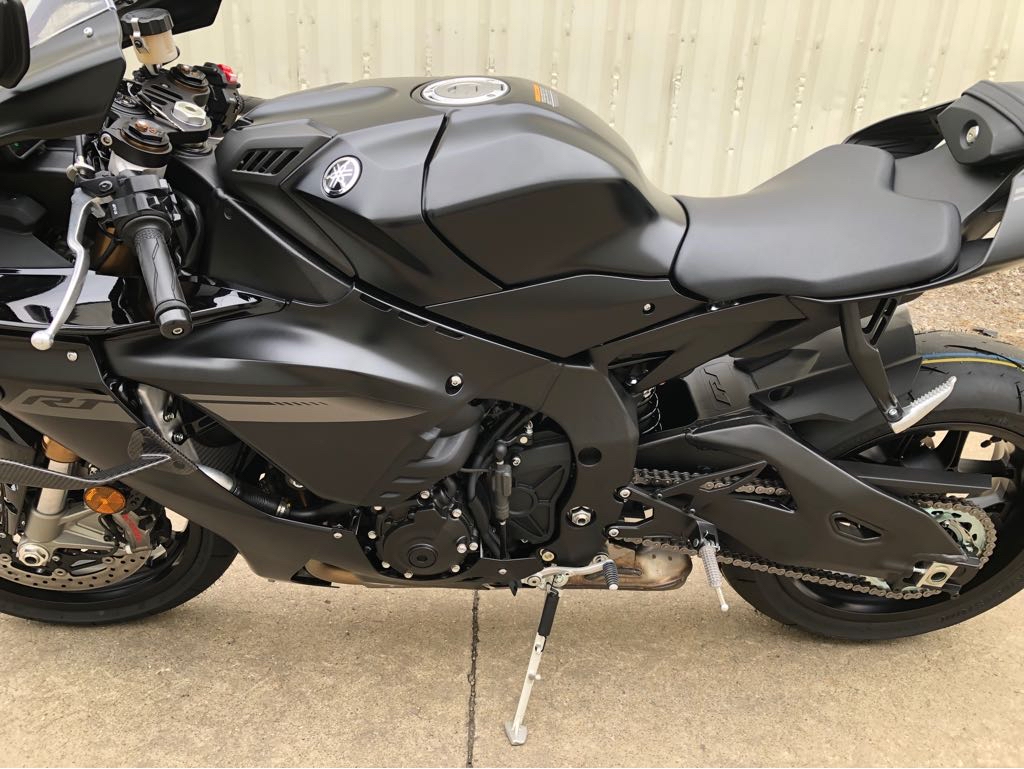2025 Yamaha YZF R1 - Photo 7