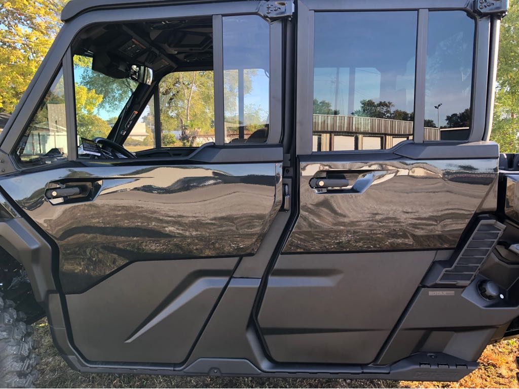 2026 Can-Am DEFENDER MAX TEXAS CAB LTD - Photo 11