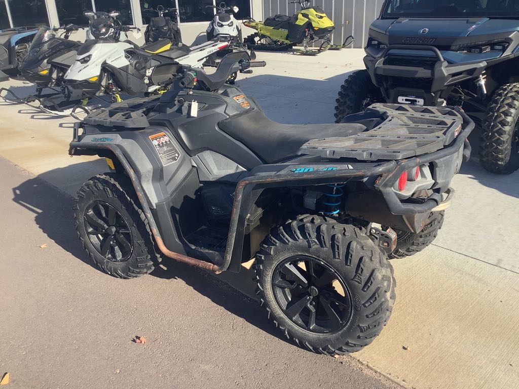 2020 Can-Am Outlander™ 650 - Photo 2