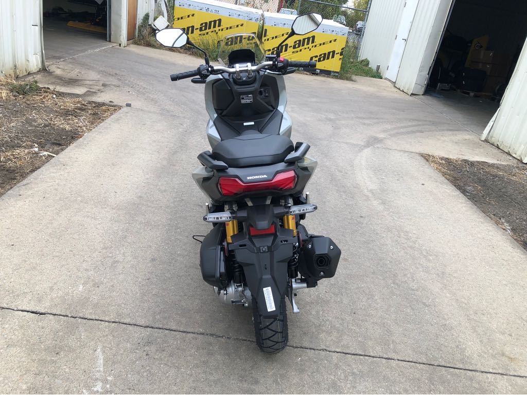 2026 Honda ADV160 - Photo 5