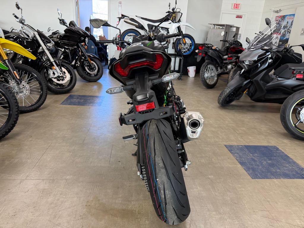 2026 Kawasaki Z900 SE ABS for Sale | Rosenau Powersports