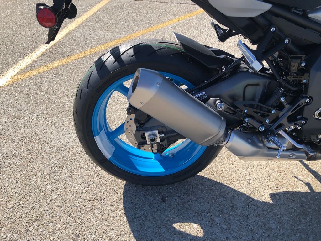2025 Yamaha MT 10 - Photo 5