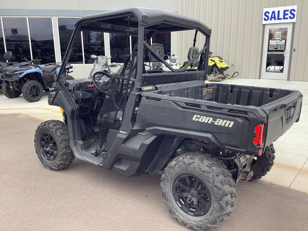 2024 Can-Am Defender DPS HD9 - Photo 2