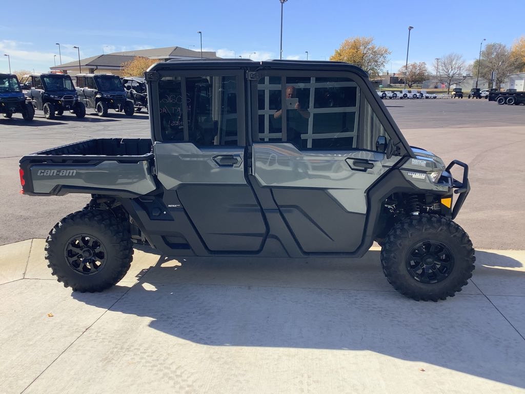 2024 Can-Am Defender MAX Limited HD10 - Photo 3