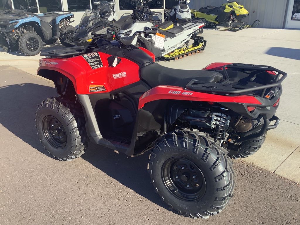 2026 Can-Am Outlander DPS 700 - Photo 2