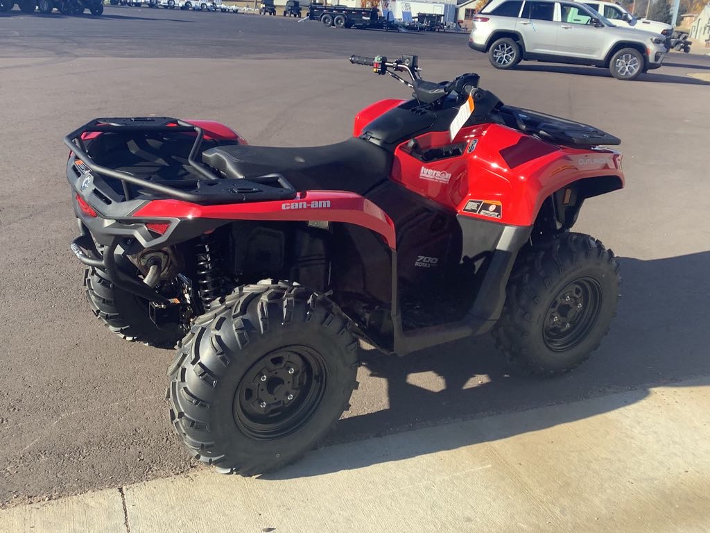 2026 Can-Am Outlander DPS 700 - Photo 4