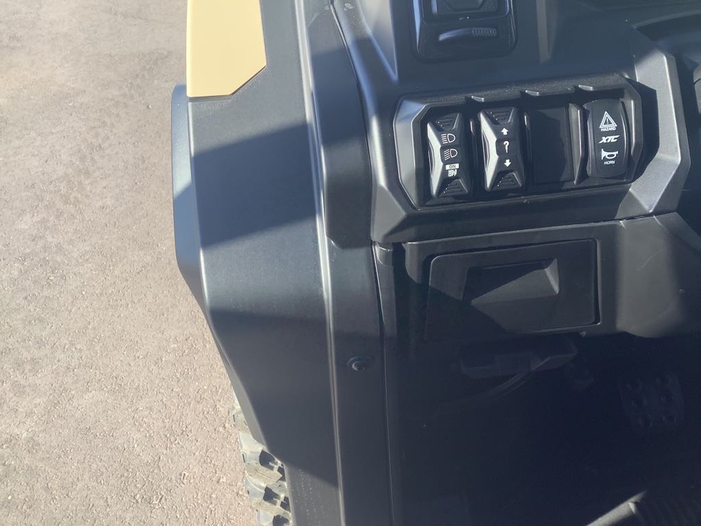 2026 Can-Am Defender Limited HD11 - Photo 8