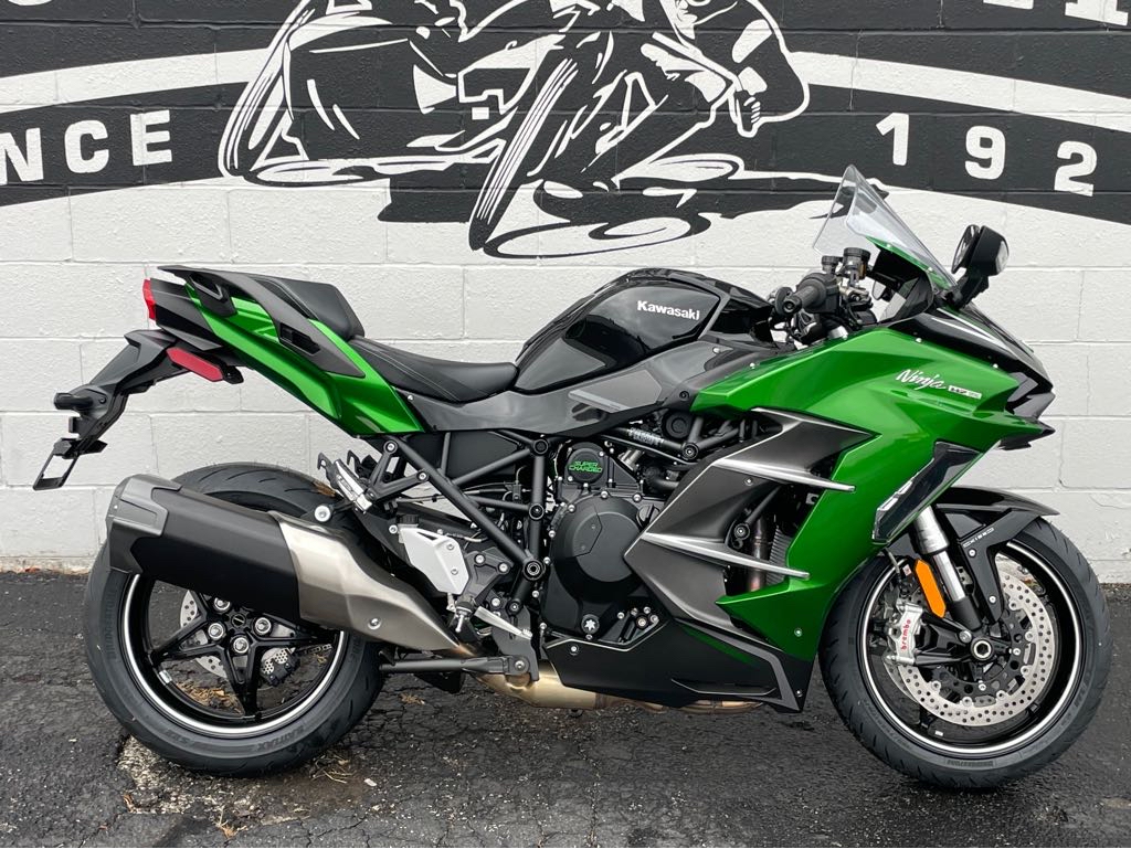 Street Bikes from Kawasaki Dreyer Motorsports Indianapolis, IN