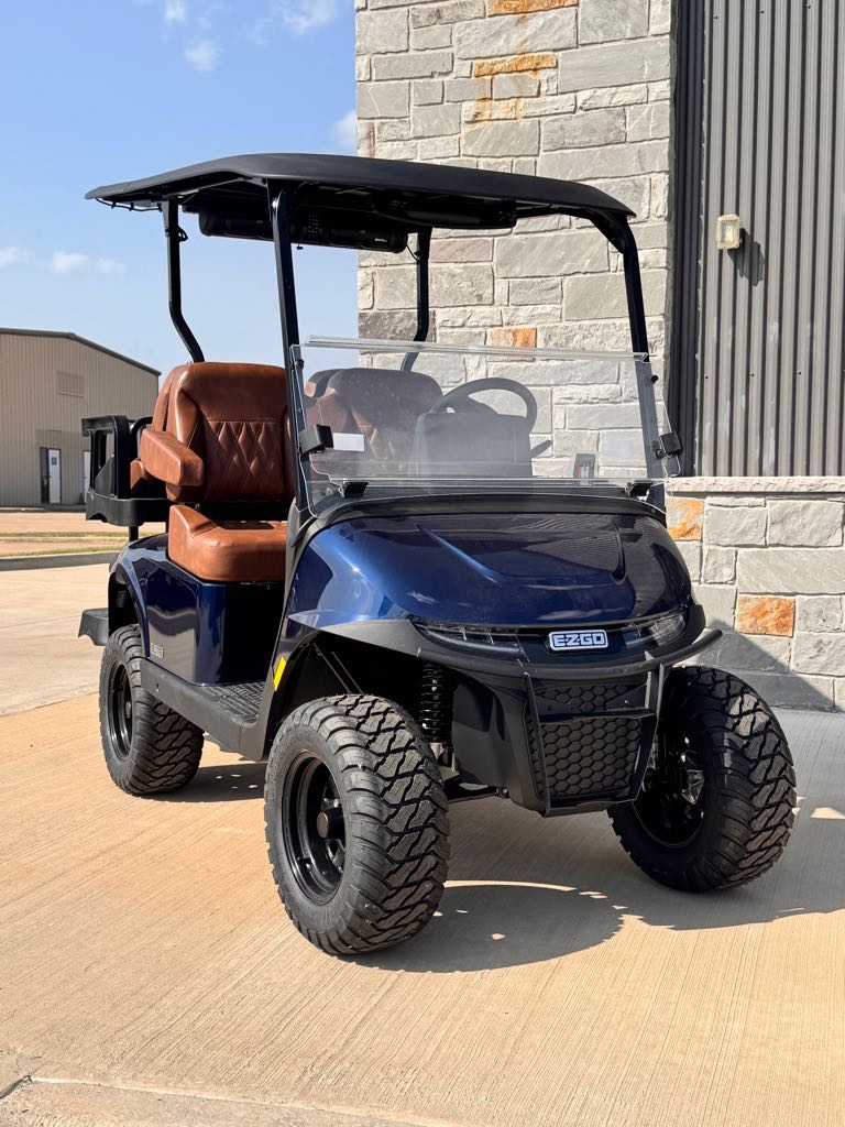 2026 E-Z-GO RXV 4 Summit XTL Elite Lithium — photo 2