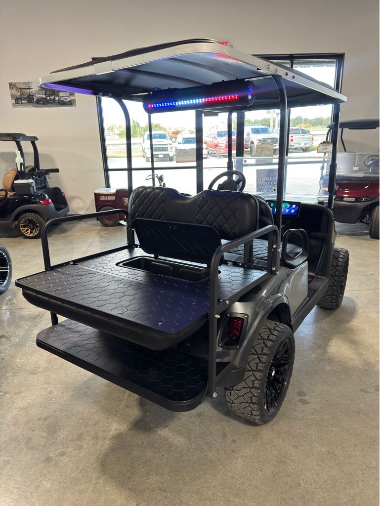 2023 E-Z-GO Freedom RXV ELiTE Lithium — photo 10
