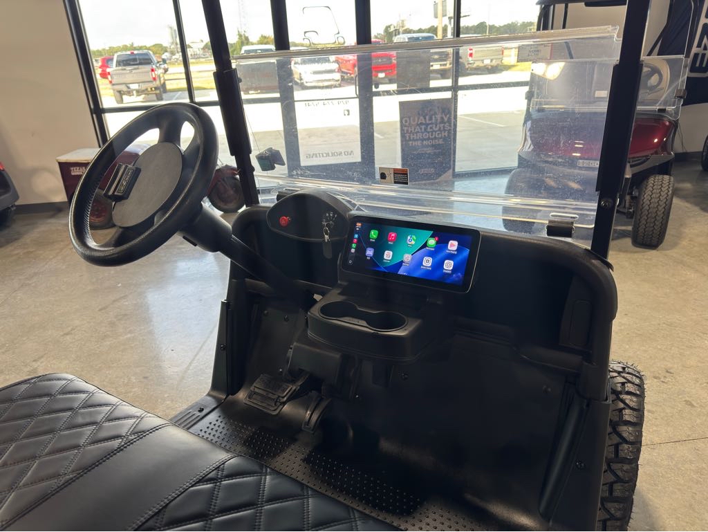 2023 E-Z-GO Freedom RXV ELiTE Lithium — photo 6