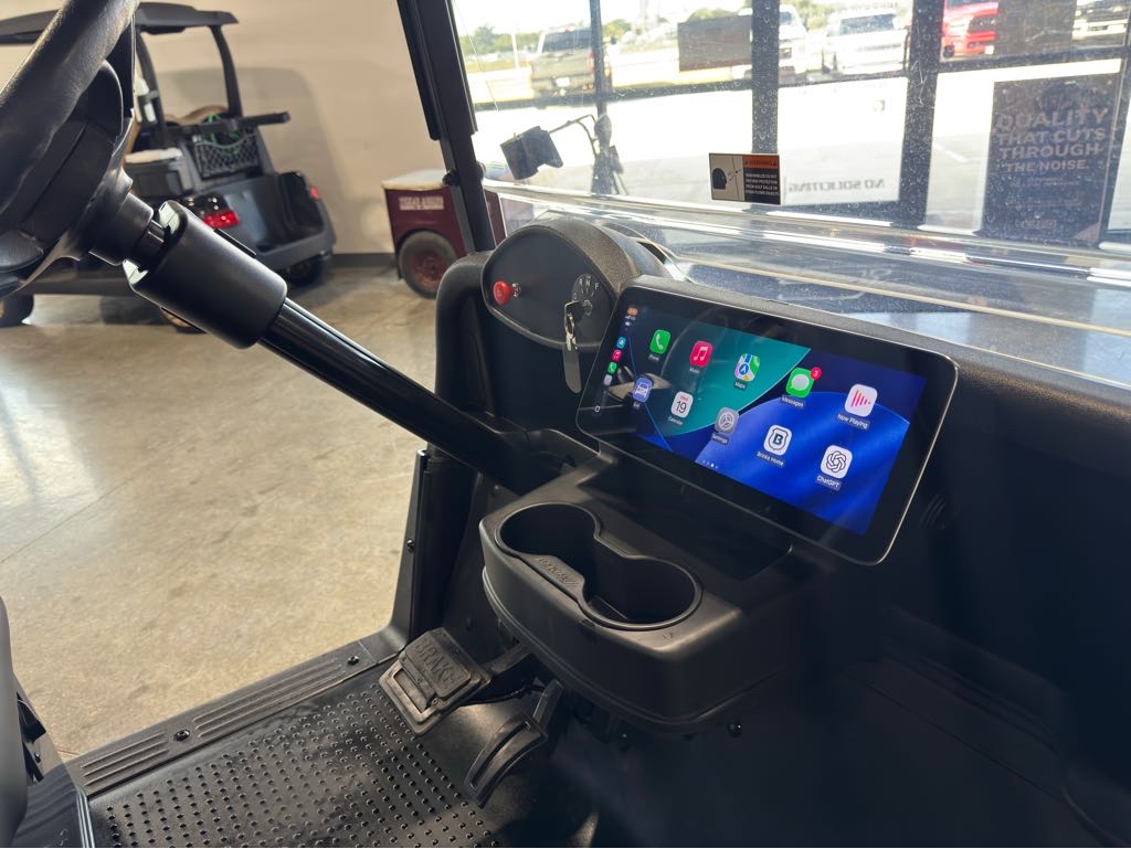2023 E-Z-GO Freedom RXV ELiTE Lithium — photo 7