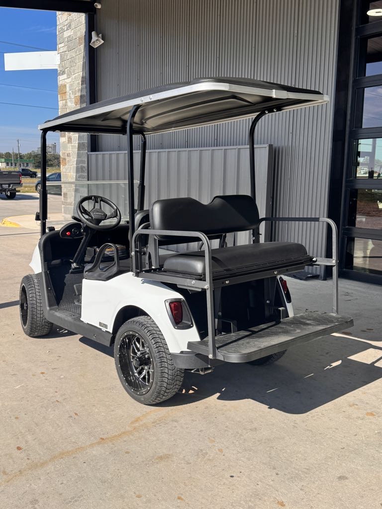 2021 E-Z-GO Freedom RXV ELiTE Lithium — photo 3