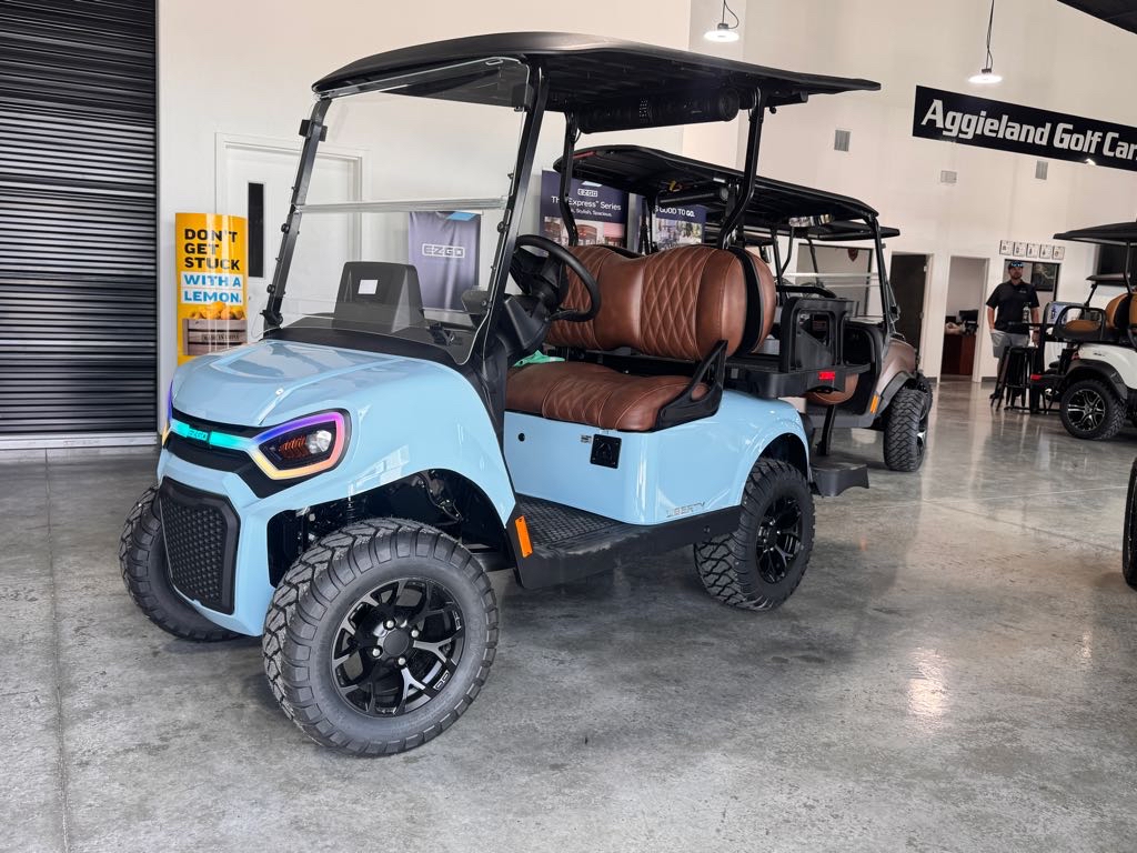 2027 E-Z-GO Liberty 4 XT ELiTE Lithium Powertrain — photo 7