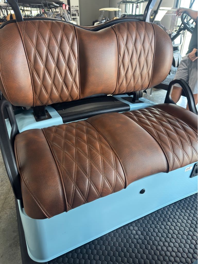 2027 E-Z-GO Liberty 4 XT ELiTE Lithium Powertrain — photo 11