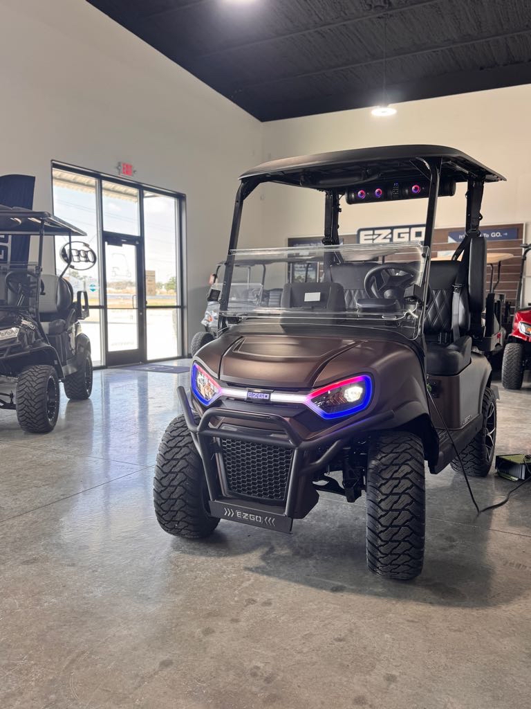 2027 E-Z-GO Liberty 4 XTL ELiTE Lithium Powertrain — photo 7