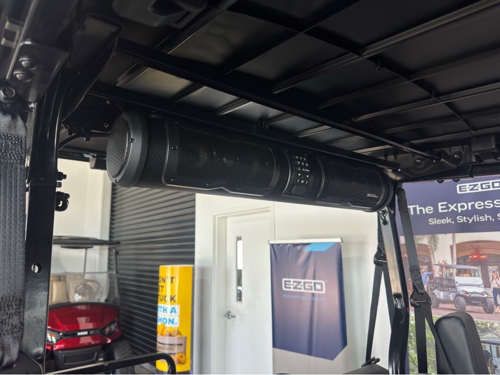 2027 E-Z-GO Liberty 4 XTL ELiTE Lithium Powertrain — photo 3