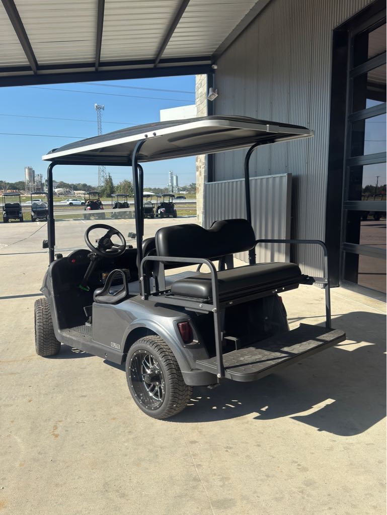 2021 E-Z-GO Freedom RXV ELiTE Lithium — photo 3