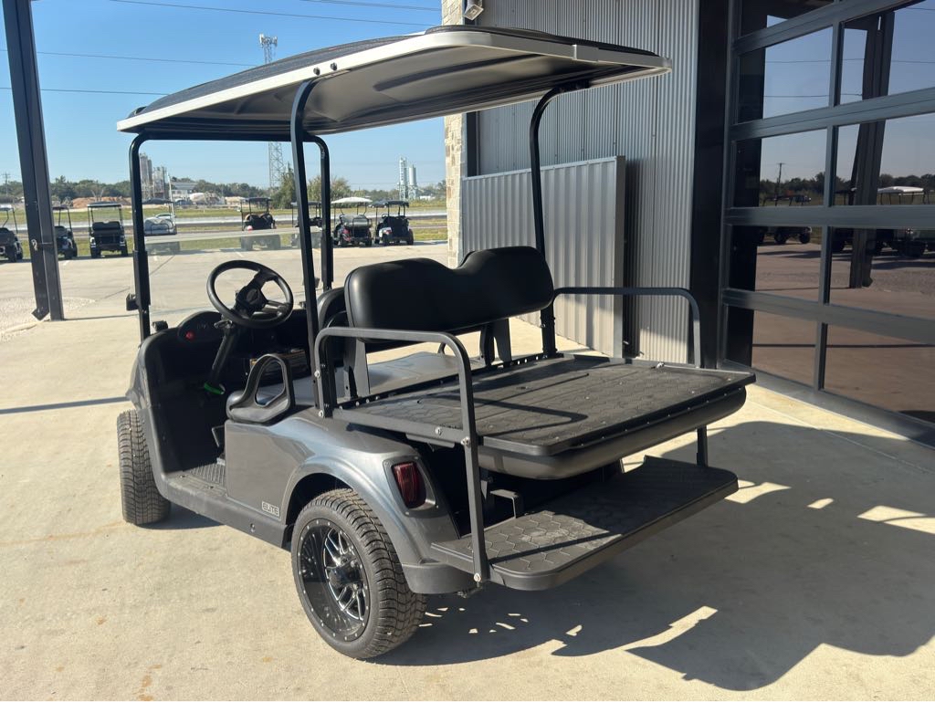 2021 E-Z-GO Freedom RXV ELiTE Lithium — photo 4
