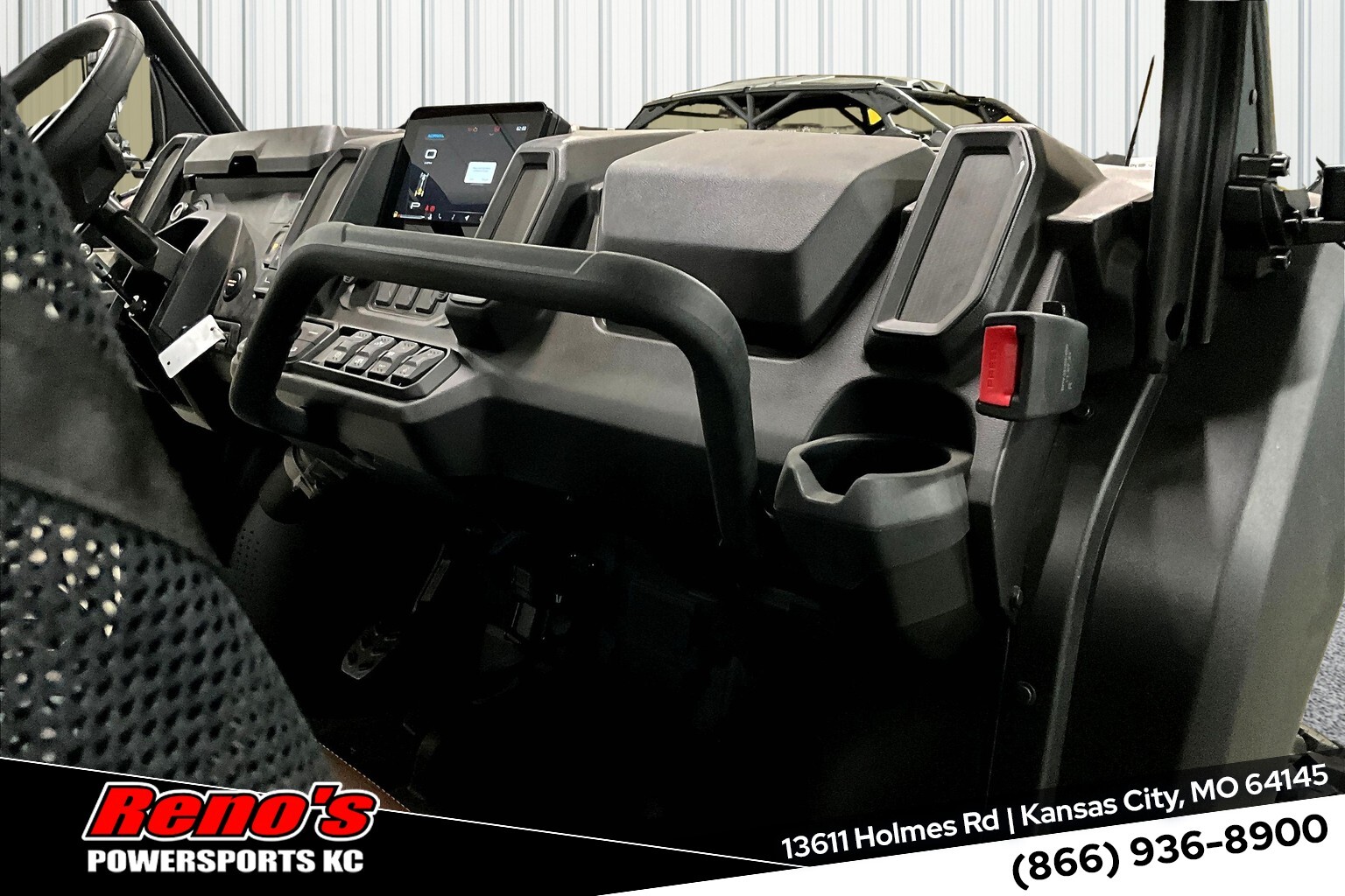 2025 CFMOTO UFORCE U10 Pro - Photo 16